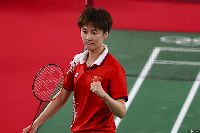 阿尔·哈姆达乌伊在巴黎奥运会男足比赛中展现出强大的防守能力