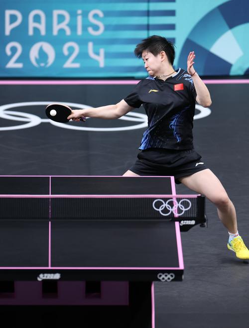 体育西甲：巴塞罗那2：1力克赫塔菲