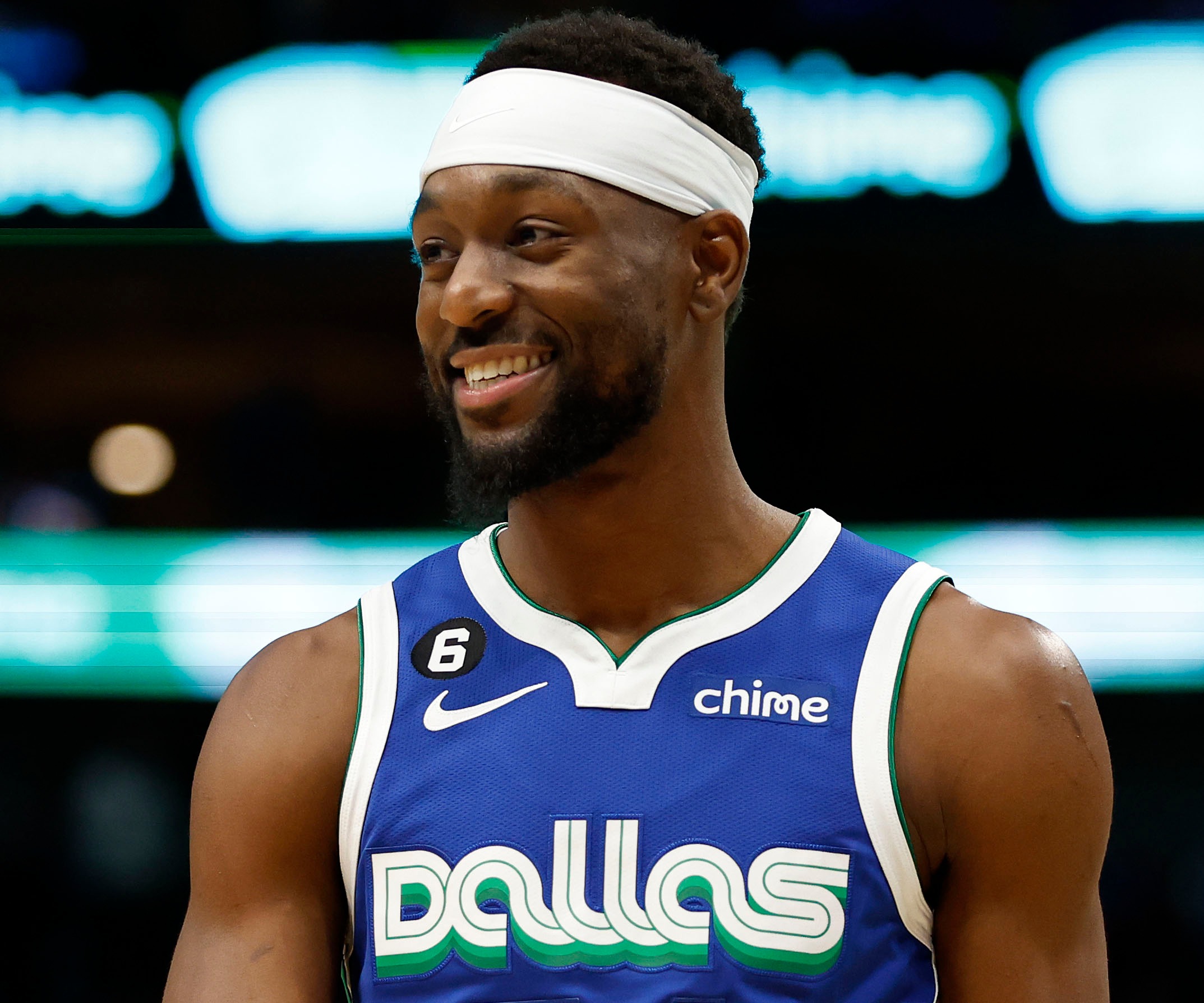 都灵体育报消息称，皇马后卫补强的首选目标是利物浦...