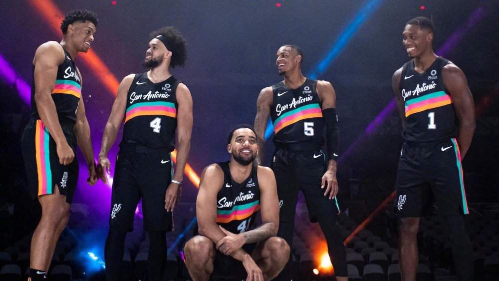 凯尔特人场均篮板数据创新高